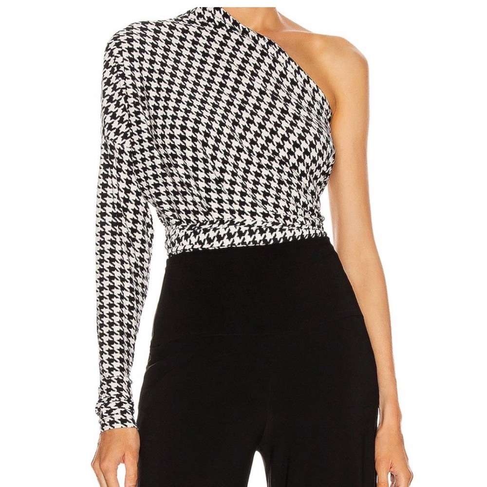 Norma Kamali One-Shoulder Houndstooth Top in Black and White